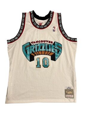 Vintage Vancouver Grizzlies Mike Bibby Jersey Size: 2XL